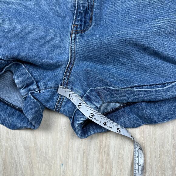 American Eagle Mom Short High Waisted Blue Medium Wash Denim Jean Shorts 10 - Picture 6 of 13